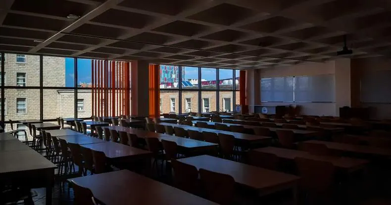 A urgência da educação para as empresas
