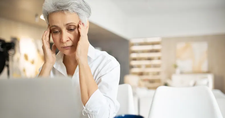 Sintomas da menopausa podem prejudicar a carreira das mulheres