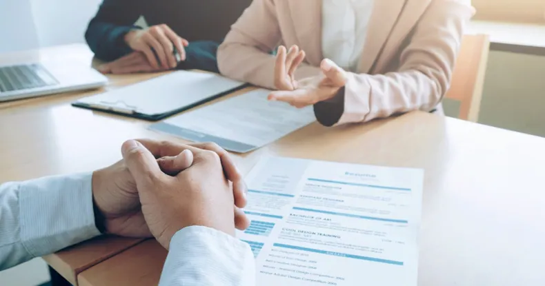 1 em cada 4 trabalhadores estão procurando um novo emprego