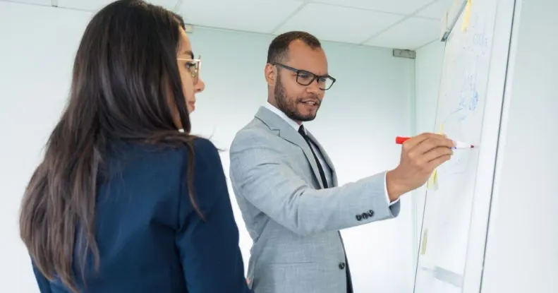 Mentoria: principais funções no RH, tipos e como implementar