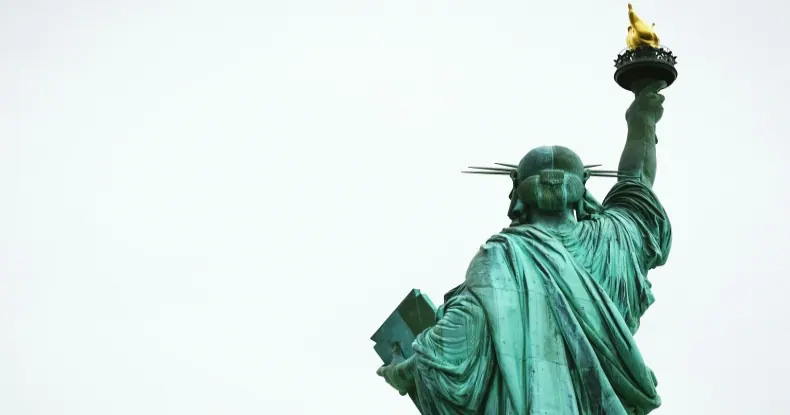Endurecimento migratório nos EUA impulsiona fuga de profissionais de tecnologia