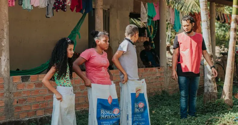Bolsa Família aumenta emprego e reduz mortalidade