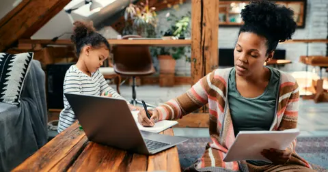 Precarização do trabalho das mulheres é um problema real nos EUA
