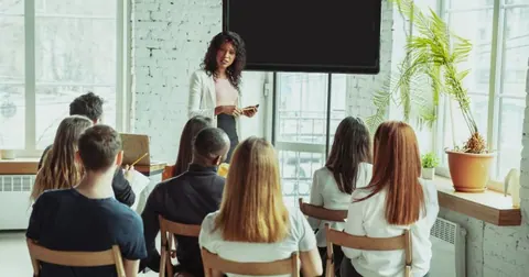 Profissionais apostam em soft skills para conquistar vaga em tech
