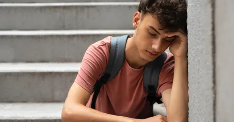 Desde a pandemia, número de jovens nas escolas cai nos EUA