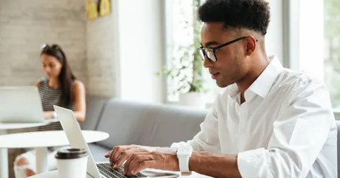 Tecnologia tem os melhores salários para estagiários