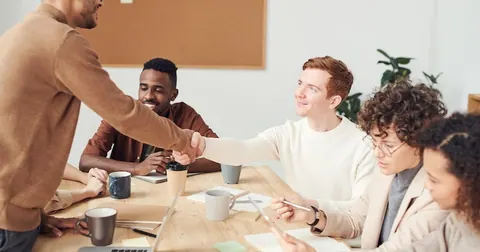 Com o emprego em extinção, ações afirmativas seriam bem-vindas?