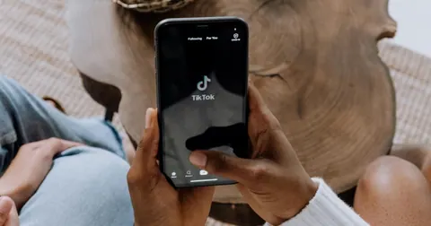TikTok e Instagram substituem Google como ferramentas de busca da geração Z