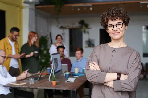 Liderança é a capacidade de influenciar e inspirar pessoas
