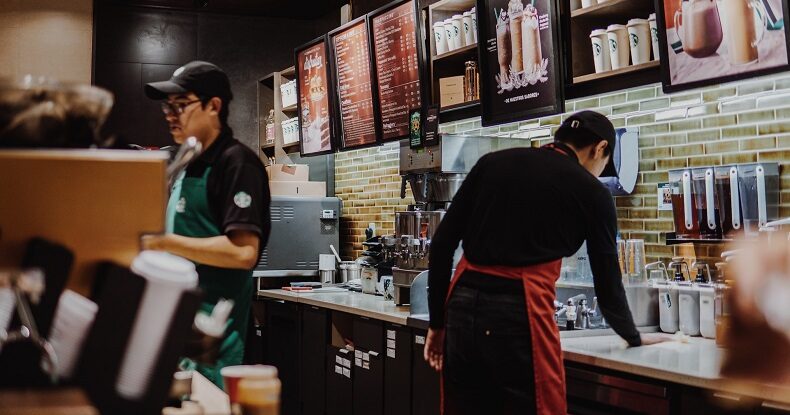 Starbucks deixa sindicalizados de fora de benefícios