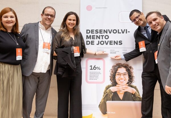 Projetos de desenvolvimento de jovens que vale a pena conhecer