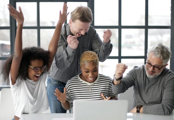 Conheça os finalistas do prêmio Think Work Innovations 2025
