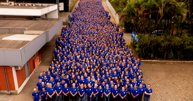 Curso de português para funcionários surdos potencializa inclusão na Schulz